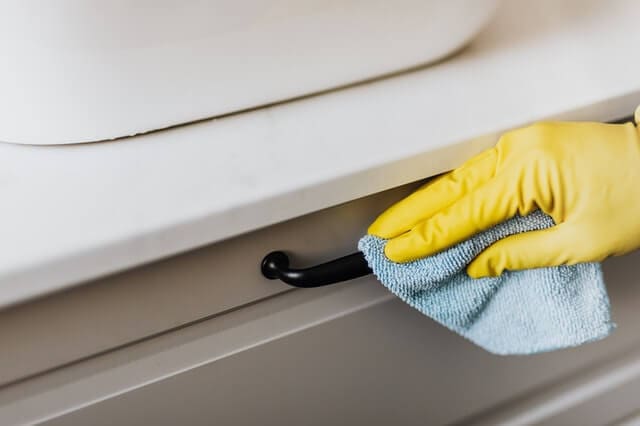 Our Guide to Cleaning Your House: 4 Factors to Consider